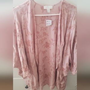 NWT Kimono Floral Pink